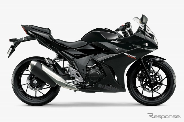 スズキ GSX250R パールネブラーブラック