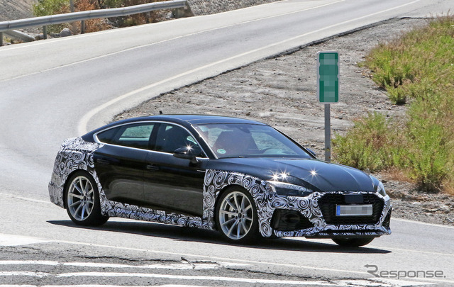 アウディ RS5スポーツバック 改良新型(スクープ写真)