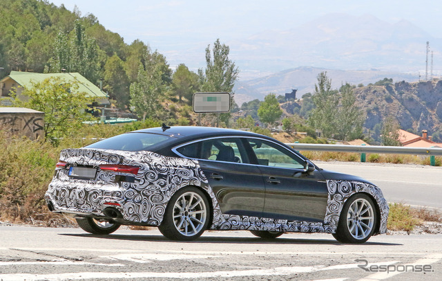アウディ RS5スポーツバック 改良新型(スクープ写真)