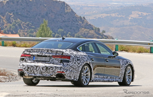 アウディ RS5スポーツバック 改良新型(スクープ写真)