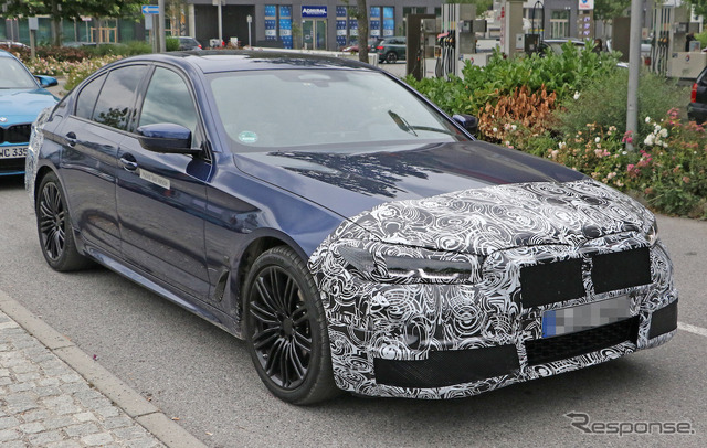 BMW 5シリーズセダン 改良新型(スクープ写真)