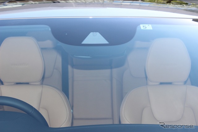 ボルボ V60 T6ツインエンジン(T6 TWIN ENGINE AWD INSCRIPTION)