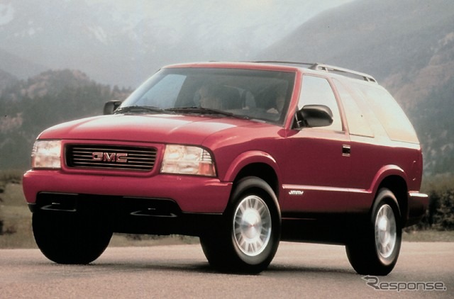 2002年型! GMグループ・フラッグシップSUVの車名は……