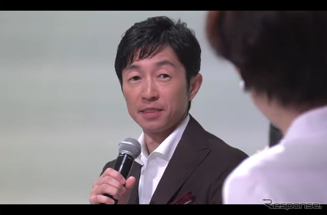 メルセデスベンツ EQC 発表会に、ブランドアンバサダー の武豊さんが登場(動画スクリーンショット)
