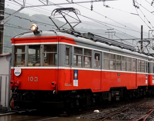 日本工業大学へ譲渡されることになったモハ103号。明治生まれの蒸気機関車とともに保存されることになった。