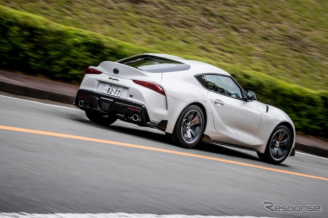 トヨタ スープラ 新型 SZ-Rグレード(直4モデル)