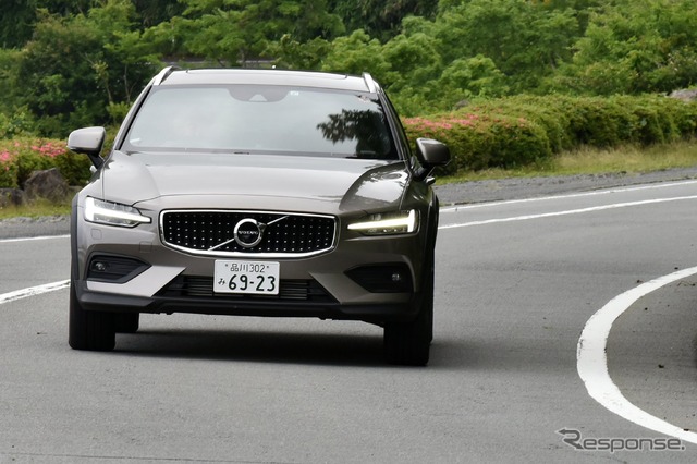 ボルボ V60クロスカントリー(ポールスター・パフォーマンス・ソフトウェア仕様)