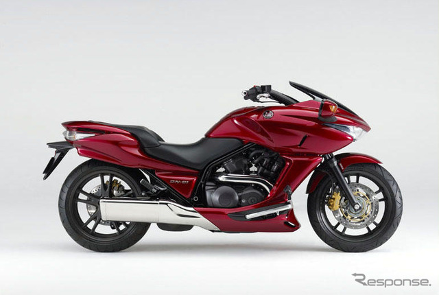 ホンダ、大人の大型スポーツクルーザーを発売…新開発トランスミッション