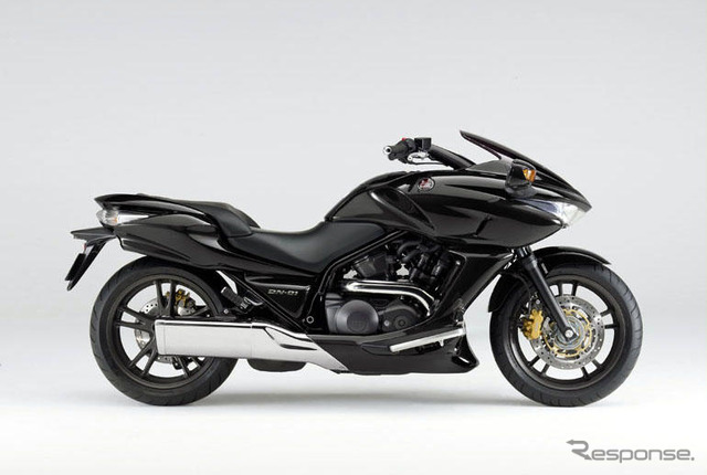 ホンダ、大人の大型スポーツクルーザーを発売…新開発トランスミッション