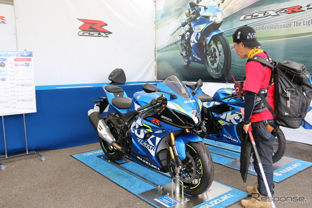 鈴鹿8耐スズキブース《撮影 先川知香》