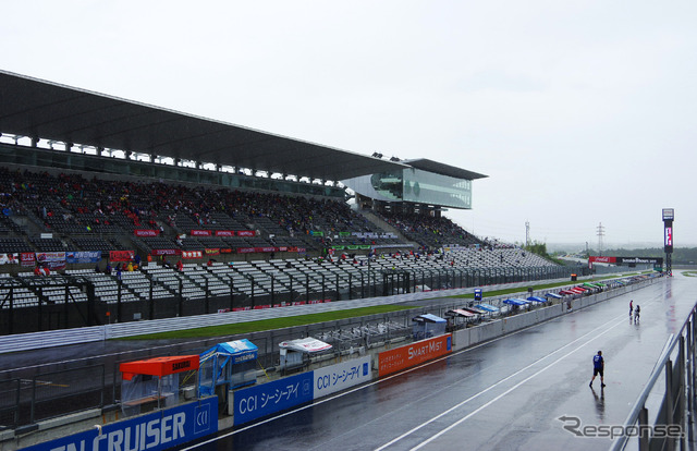 雨の鈴鹿サーキット