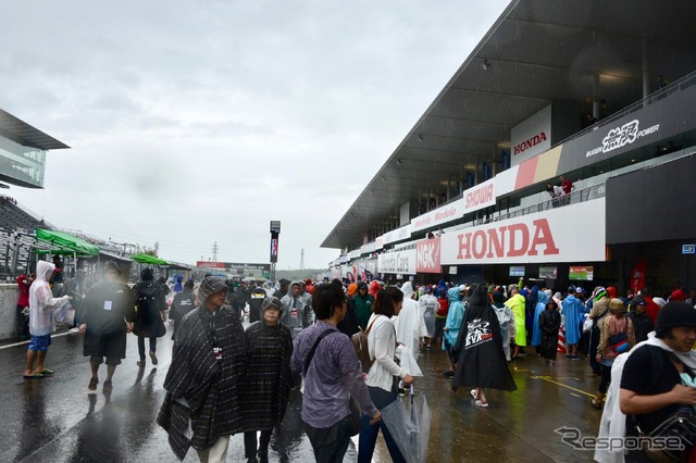 鈴鹿8耐ピットウォーク（7月27日）