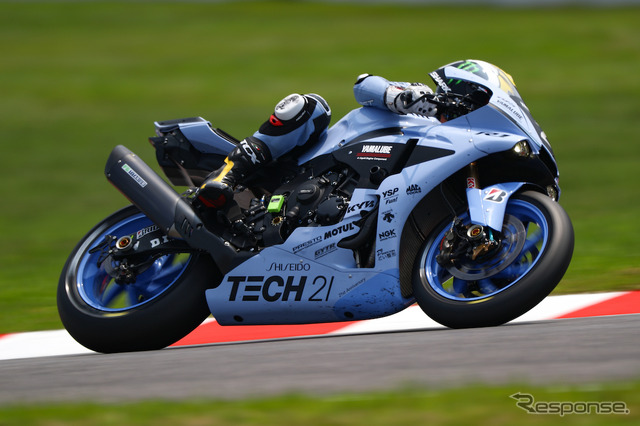 6時間経過時点で2位のNo.21 YAMAHA FACTORY RACING TEAM（2019年鈴鹿8耐）