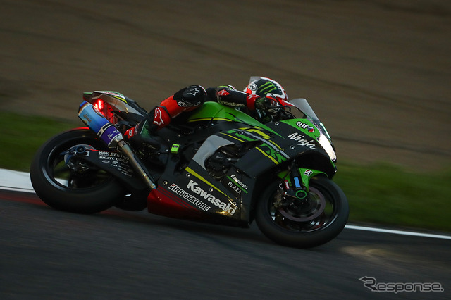 優勝したNo.10 Kawasaki Racing Team