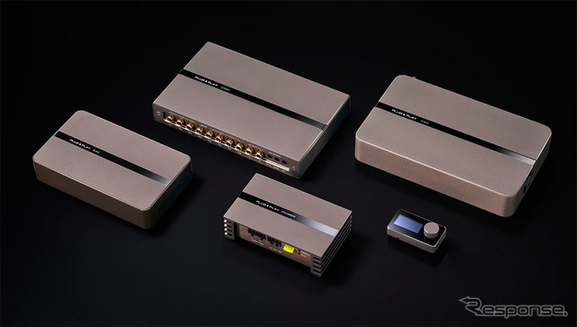 左より、PLUG&PLAY 640、PLUG&PLAY DSP、PLUG&PLAY POWER、PLUG&PLAY COMMAND、PLUG&PLAY 1080