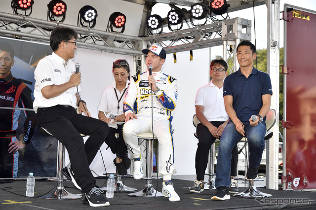 レクサスLCコンバーチブル・プロトタイプお披露目(富士スピードウェイ、SUPER GT 第5戦)