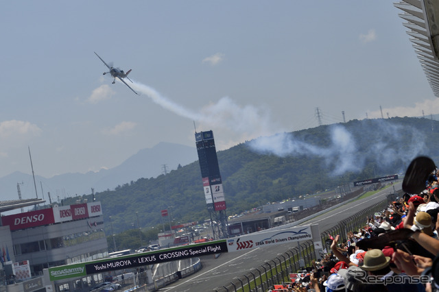 yoshi.MUROYA LEXUS CROSSING Special Flight