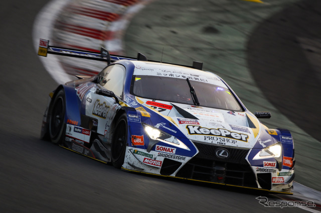 GT500クラス4位の#37 LC500(現在ポイントランク2位)。