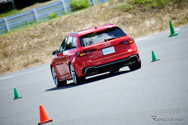 Audi Woman’s Driving Experience（ウーマンズドライビングエクスペリエンス）