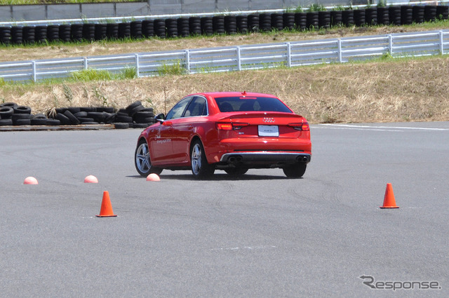 Audi Woman’s Driving Experience（ウーマンズドライビングエクスペリエンス）