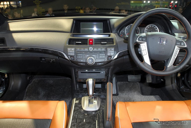 【東京オートサロン08】写真蔵…Modulo インスパイア