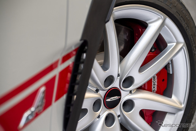 MINI クラブマン JCW(ジョンクーパーワークス)新型
