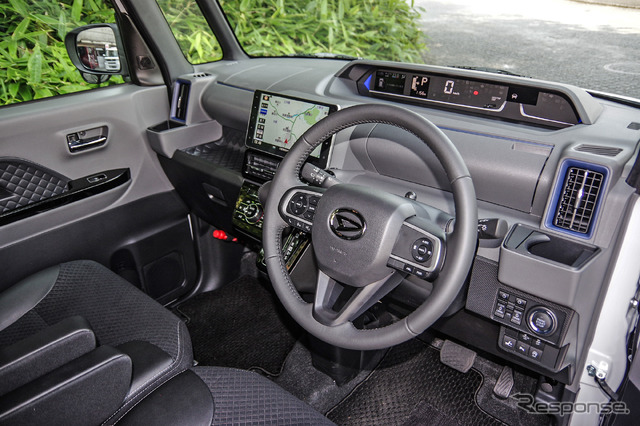 ダイハツ タントカスタム(RS)新型