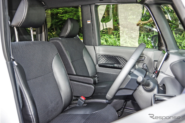 ダイハツ タントカスタム(RS)新型