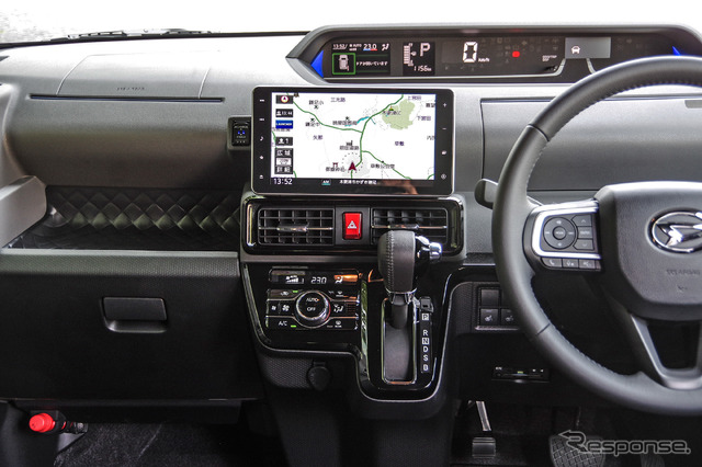 ダイハツ タントカスタム(RS)新型