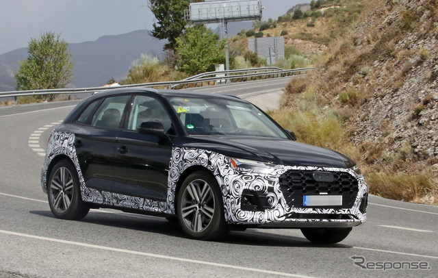 アウディ Q5 改良新型(PHEV)スクープ写真