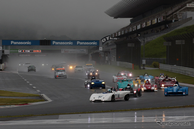10時間レーススタートシーン(富士K4-GP)