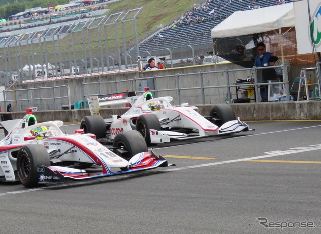 #1 山本(写真奥)は決勝9位で今回無得点、シリーズポイントランク2位に後退した。