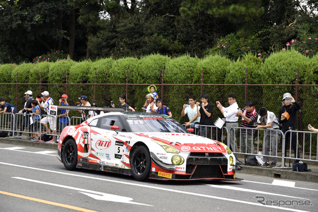 「鈴鹿10時間」公道パレード