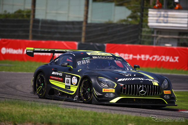 ［鈴鹿10時間］5時間経過時点で9位の#44 Mercedes-AMG Team Strakka Racing