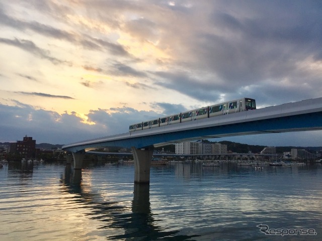 事故発生前と同様ではないが、8月31日から自動運転に戻ることになった横浜シーサイドラインの列車。