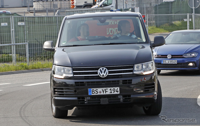 VW T7(仮)開発車両スクープ写真