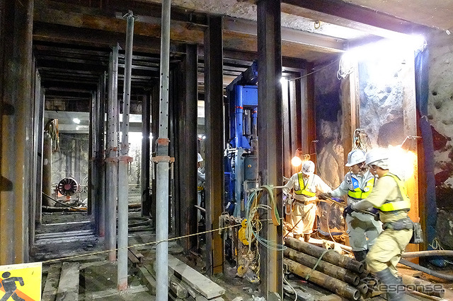 建設中の虎ノ門ヒルズ駅(東京メトロ日比谷線/2019年8月28日)