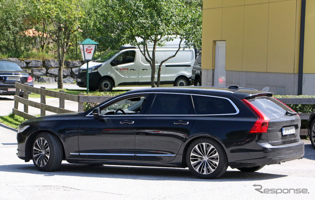 ボルボ V90 改良新型 スクープ写真