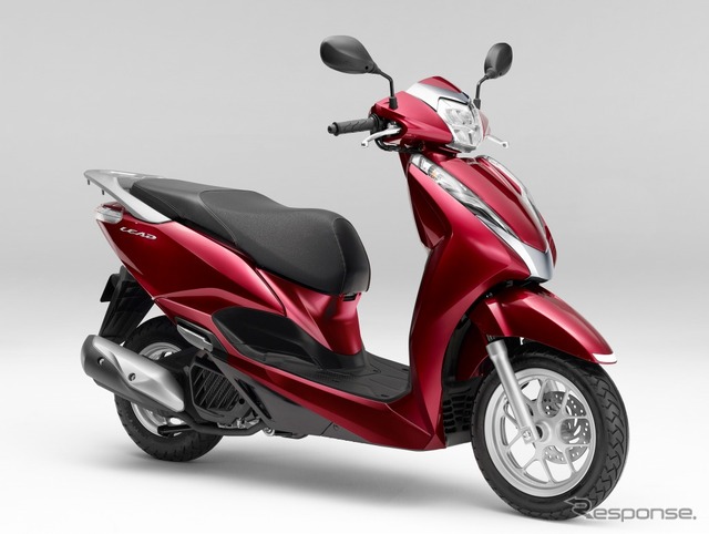 ホンダ リード125(キャンディラスターレッド)