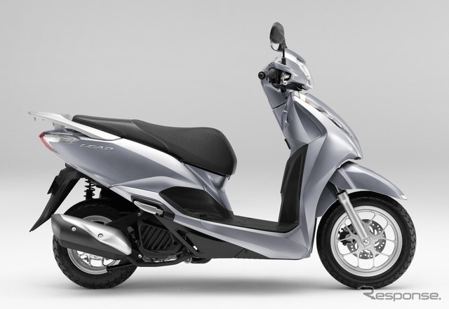ホンダ リード125(ランベントシルバーメタリック)