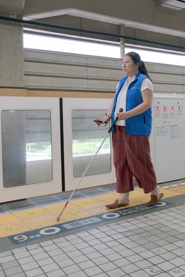 高橋氏も何号車の何番ドアという指定の場所にキッチリ辿り着けていた。