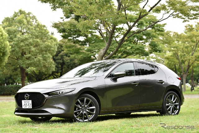 マツダ3新型 ファストバック(2.0 SKYACTIV-G)