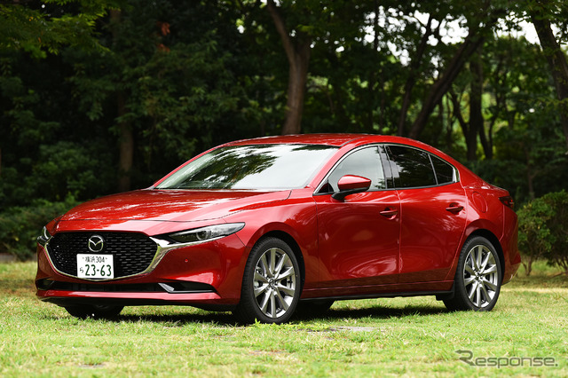 マツダ3新型 セダン(1.8 SKYACTIV-D)