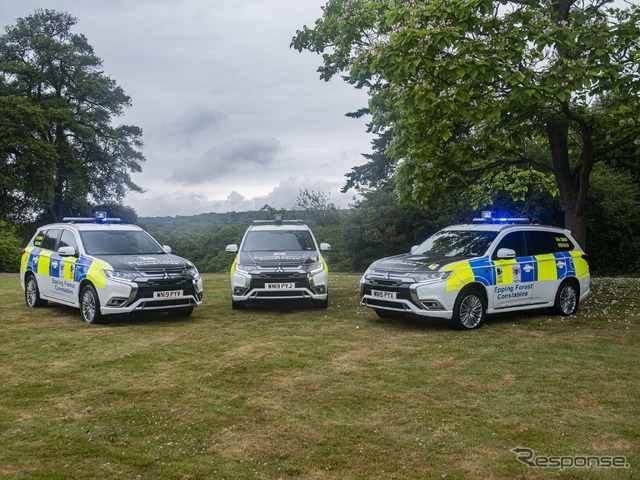 三菱 アウトランダー PHEV の英エッピングフォレストの保護パトロールカー
