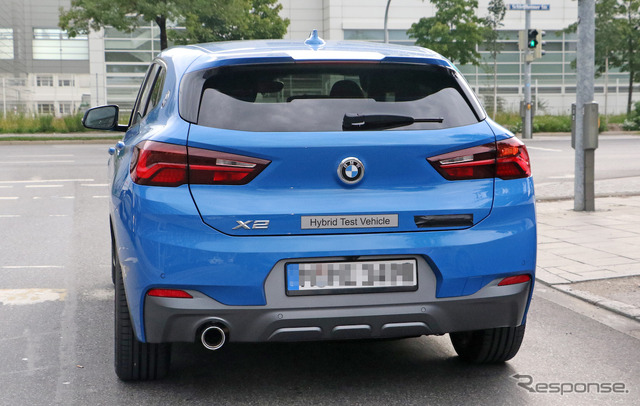 BMW X2 xDrive25e 市販型プロトタイプ スクープ写真
