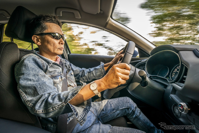 マツダのEVプロトタイプ(e-TPV=技術試作車両)に桂伸一氏が試乗