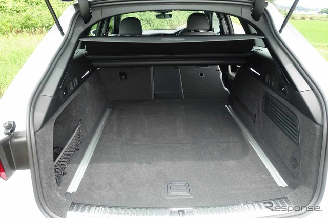 アウディ A6アバント 新型(55TSFI)
