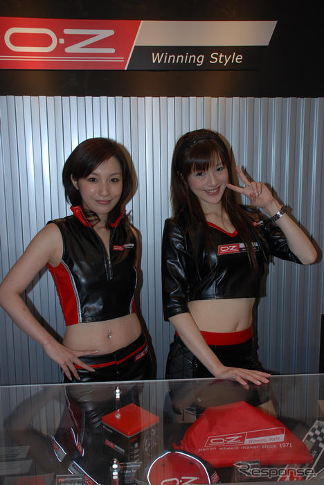 【東京オートサロン08】コンパニオン写真蔵…OZレーシング