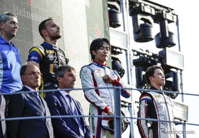 モンツァでのFIA-F2では、#2 松下信治がレース1で優勝。