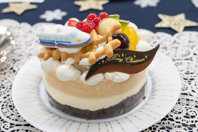 キャラメルレアチーズムース / ショップ名:京橋千疋屋 / 価格:4100円(税込み)※限定40台、グランスタ限定商品
